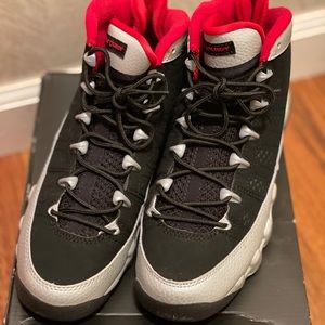 Kids Jordan Retro 9 Kilroy Edition Size 5Y